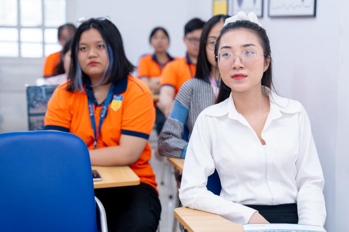 Sinh viên Khoa Tiếng Anh tiếp cận mô hình đào tạo chuẩn quốc tế tại IELTS Mentor 50