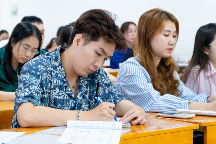 Nâng cao chất lượng đánh giá sinh viên: HUTECH tổ chức tập huấn coi thi đợt 2, năm học 2024-2025 80