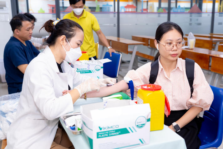 HUTECH tổ chức đợt khám sức khỏe định kỳ 2025, đồng hành cùng sức khỏe CB-GV-NV 14