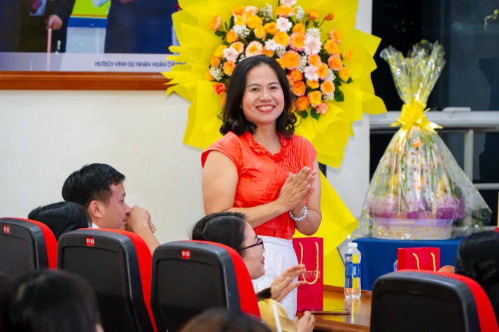 Khoa Luật HUTECH rộn ràng chào đón mốc son 10 năm thành lập 25