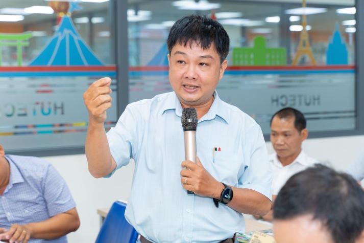 Sinh viên Khoa Xây dựng HUTECH tìm hiểu giải pháp chống thấm công nghệ Việt 50