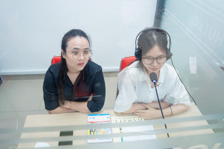 Sinh viên Khoa Hàn Quốc học thích thú “Đối mặt với AI - Tương lai của nghề biên phiên dịch” 106