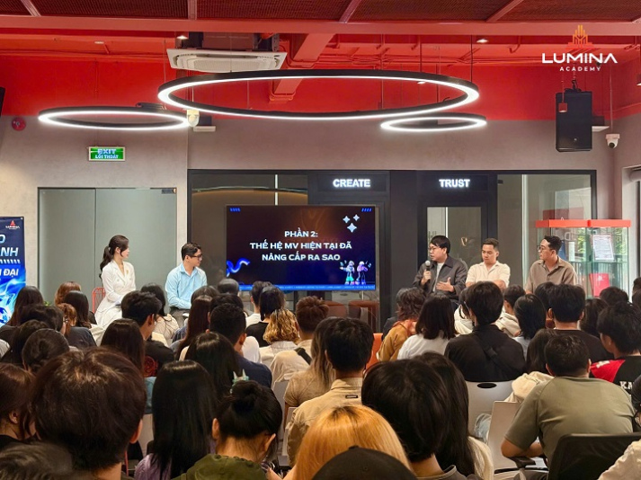 Sinh viên ngành Nghệ thuật số tìm hiểu kỹ xảo điện ảnh trong MV hiện đại