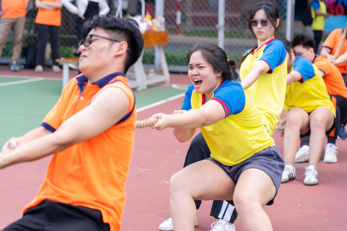 Sinh viên Khoa Tiếng Anh nhiệt huyết nhập cuộc Hội thao truyền thống lần thứ XIV 53