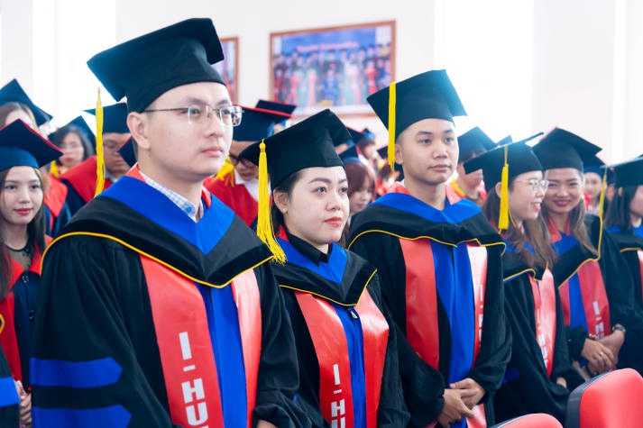 [Video] Over 400 HUTECH Masters and Bachelors of International and Transnational programs excitedly attend their graduation ceremony 24