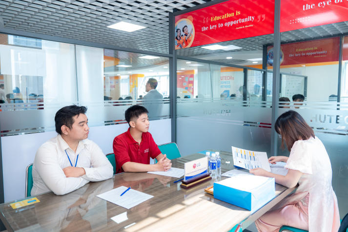 Bắt nhịp tuyển dụng từ giảng đường, sinh viên Công nghệ ô tô sẵn sàng thực chiến 69