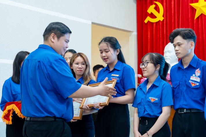 Đoàn viên, thanh niên HUTECH long trọng kỷ niệm 93 năm ngày Thành lập Đoàn Thanh niên Cộng sản Hồ Chí Minh 408