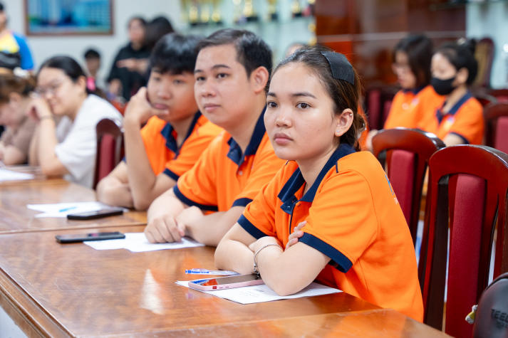 Sinh viên Khoa Dược trang bị kiến thức nhận diện, phòng chống ma túy cùng chuyên gia 50