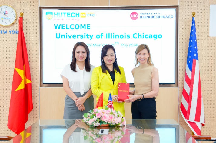 HUTECH đón tiếp và làm việc cùng University of Illinois Chicago (Hoa Kỳ) 47