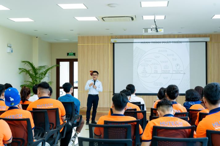 [Video] “Đột nhập” nhà máy Satori, sinh viên Quản lý tài nguyên và môi trường khám phá quy trình xử lý nước uống tinh khiết 68