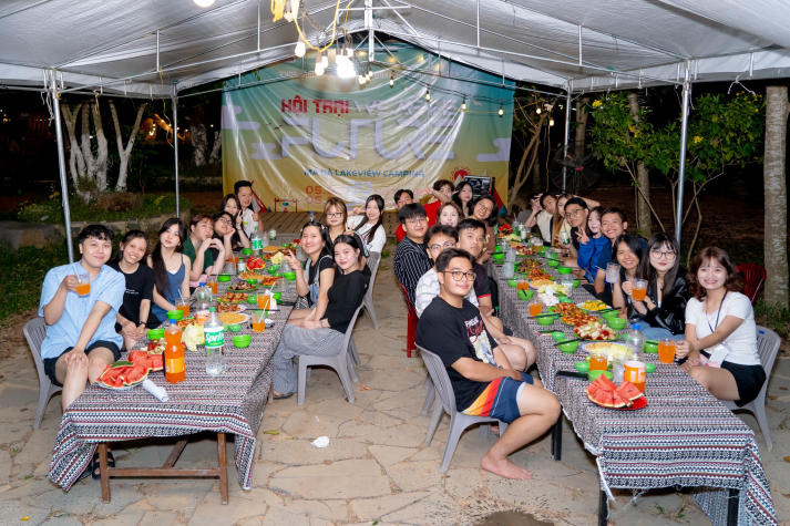 Hội trại “We Are The Future” - Dấu ấn tuổi trẻ Khoa Khoa học Xã hội và Quan hệ Công chúng 83