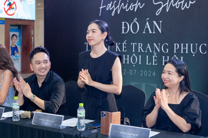 [Video] Chiêm ngưỡng loạt đồ án trang phục Dạ hội - Lễ hội đầy ấn tượng của sinh viên ngành Thiết kế thời trang 21