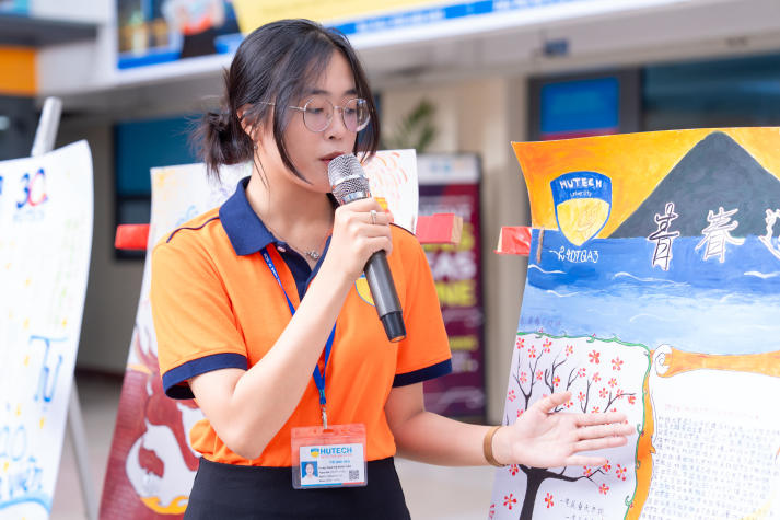 Sinh viên Khoa Trung Quốc học lan tỏa niềm tự hào HUTECH qua các tác phẩm báo tường tiếng Trung 80