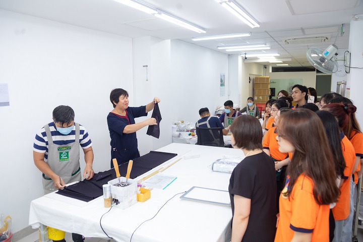 Sinh viên Khoa Nhật Bản học tìm hiểu về quy trình may Kimono tại Công ty TNHH Nihonwasou 133