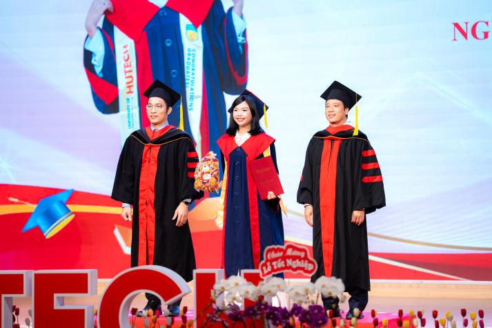 400 tân khoa HUTECH tốt nghiệp, mang tinh thần học hỏi suốt đời vào hành trình mới 77