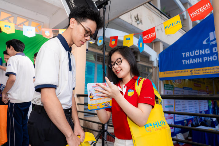 Tư vấn mùa thi 2026 tại Đồng Nai: HUTECH “all-in” bí kíp chọn ngành và chính sách học phí, học bổng cho teen 2k8 87