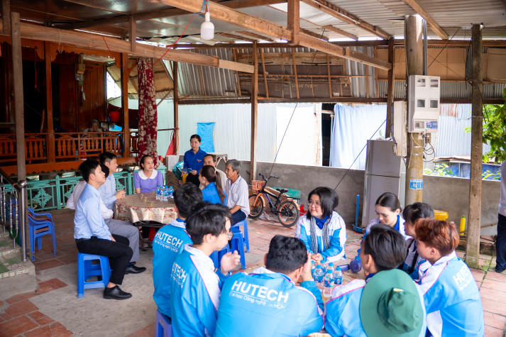 Mùa hè xanh HUTECH 2025 mặt trận Đồng Tháp: Hành trình trưởng thành, gắn kết và lan tỏa yêu thương 42