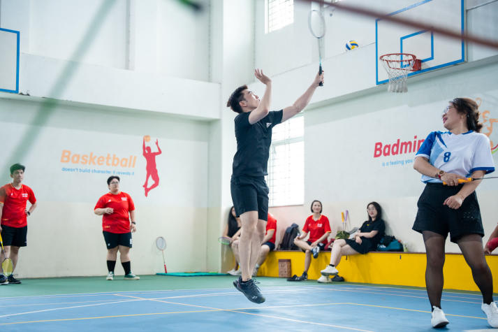 [Video] Sôi động, gắn kết và bùng nổ tại Hội thao Cán bộ - Giảng viên - Nhân viên HUTECH 2025 285