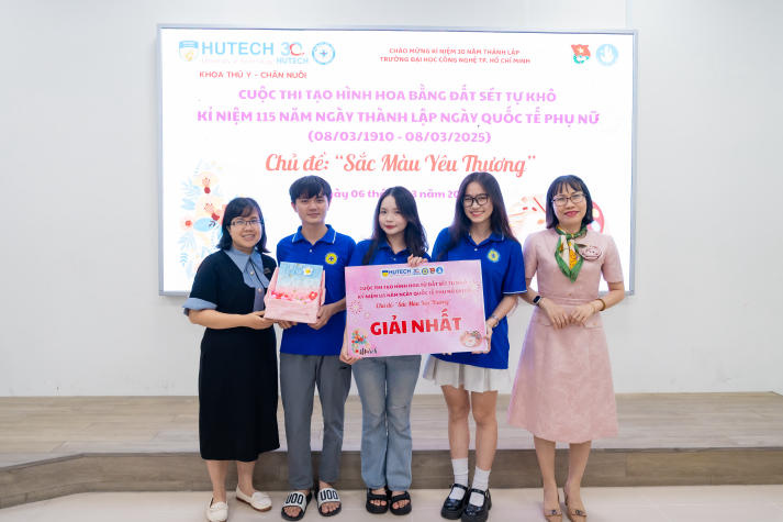 Biến đất sét thành đóa hoa biết nói, sinh viên Khoa Thú y - Chăn nuôi trao yêu thương đến phái nữ 122