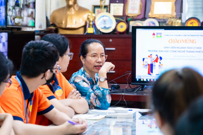 Hành trình thực tế của sinh viên Tâm lý học tại Trung tâm Điều dưỡng và Cai nghiện Ma túy Thanh Đa 48
