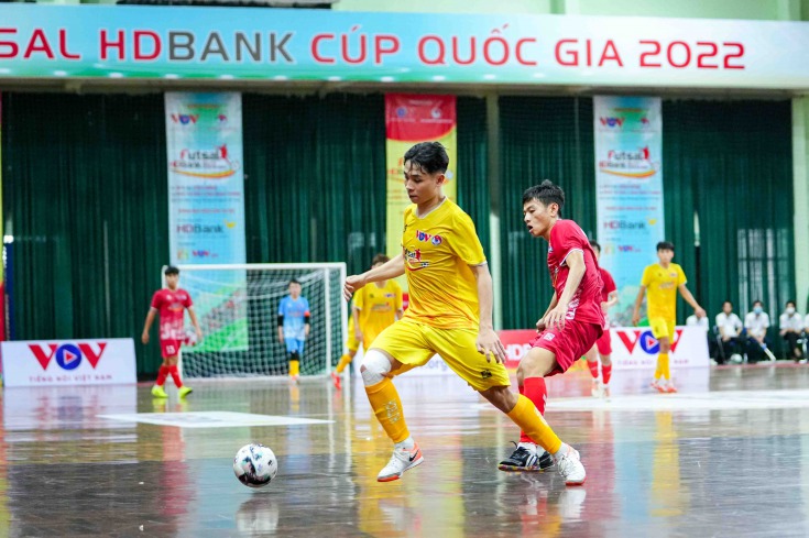Đội tuyển Futsal HUTECH giành ngôi Á quân Giải Futsal Sinh viên đồng hành TP.HCM 2022 38