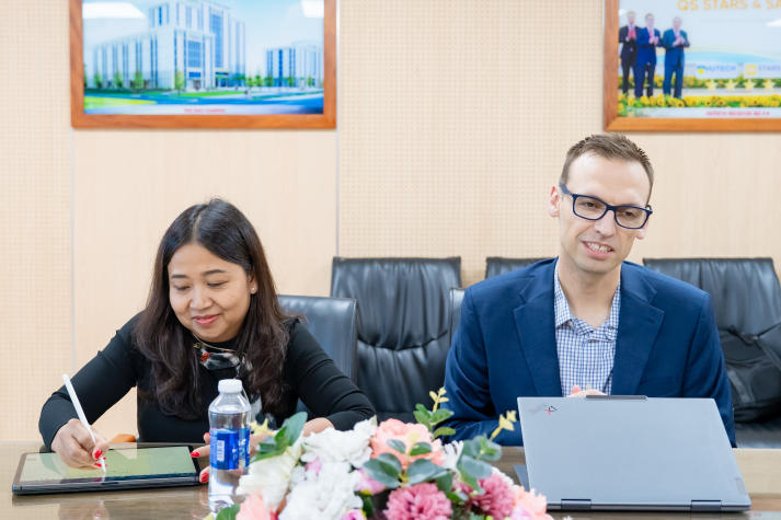 Nhiều triển vọng cho đào tạo và nghiên cứu tại HUTECH qua buổi làm việc cùng University of Nebraska at Kearney (Mỹ) 44