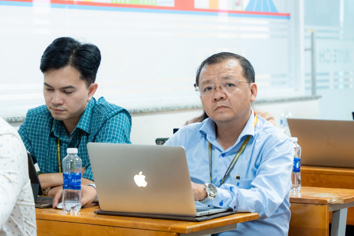 Ứng dụng trí tuệ nhân tạo (AI) - Bước chuyển mình trong nghiên cứu khoa học lĩnh vực Du lịch tại HUTECH 60