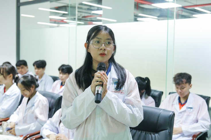 Tân sinh viên Khoa Dược HUTECH tham quan thực tế tại Cty Dược An Khang 67