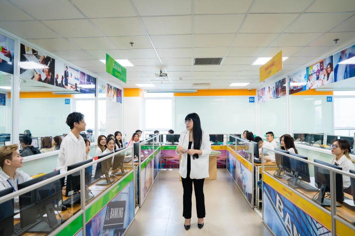 Sinh viên HUTECH phát triển kỹ năng chuyên môn từ cách "học như làm việc" 43