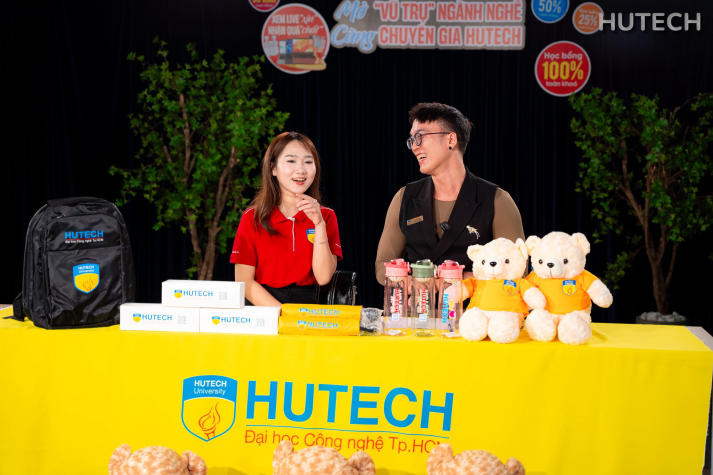 [HUTECH TIKTOK LIVE 2026] Công nghệ thông tin và Ngôn ngữ Anh - chìa khóa mở lối tương lai cho Gen Z 37