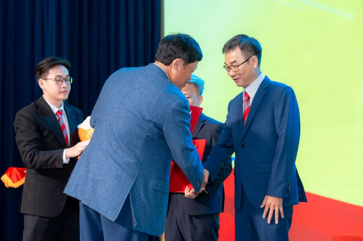 HUTECH khai giảng năm học 2026-2027, đồng hành cùng sinh viên kiến tạo những giá trị bền vững 81