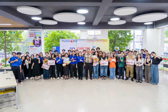 Sinh viên Khoa Kiến trúc - Mỹ thuật kể chuyện bằng nét vẽ trong cuộc thi thiết kế báo tường 133