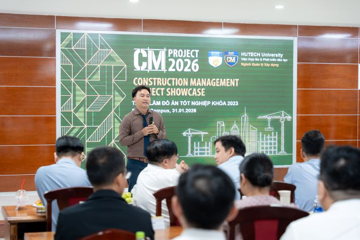 Học viên ngành Quản lý xây dựng chương trình đào tạo từ xa thể hiện bản lĩnh tại buổi bảo vệ đồ án tốt nghiệp 30