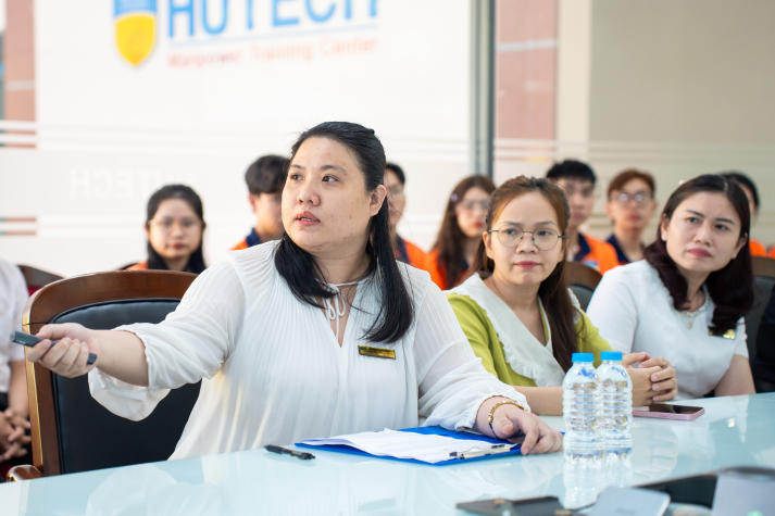 HUTECH ký kết MOU với Công ty Landbrugets Jobservices (Đan Mạch) thúc đẩy cơ hội nghề nghiệp quốc tế cho sinh viên Khoa Thú y - Chăn nuôi 39
