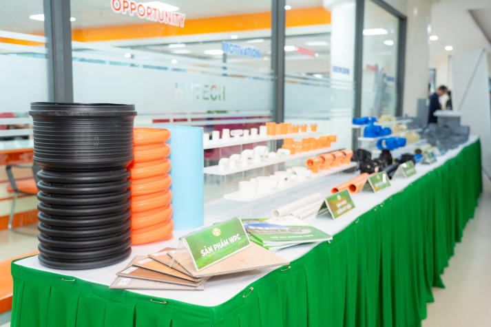 Univers Tour Tiền Phong Nam tại HUTECH: Khởi đầu hợp tác, mở rộng cơ hội nghề nghiệp cho sinh viên 64