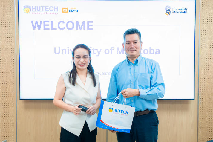 HUTECH làm việc với University of Manitoba về định hướng hợp tác học thuật, nghiên cứu công nghệ sinh học và môi trường 88