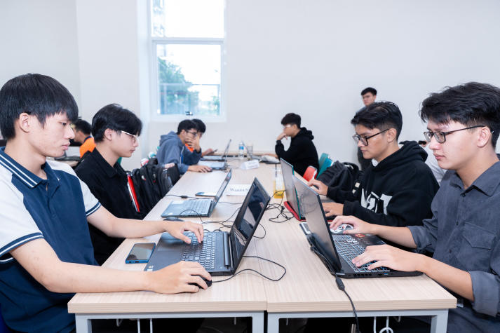 [Video] Tài năng trẻ tỏa sáng tại Chung kết Cuộc thi Sinh viên với An toàn thông tin 2025 35