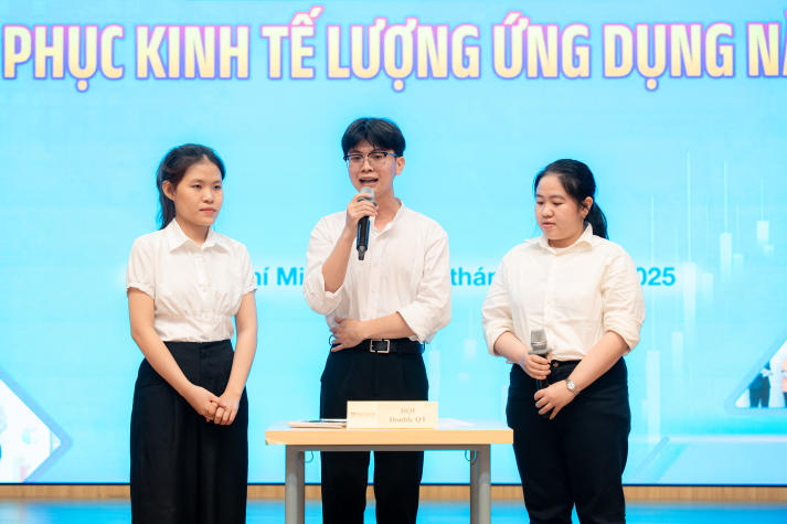 [Video] Sinh viên Khoa Quản trị kinh doanh làm chủ mô hình kinh tế lượng - Bứt phá tư duy, chinh phục tri thức 79