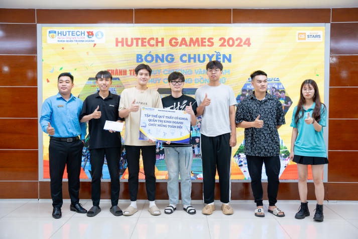 Khoa Quản trị kinh doanh vinh danh các vận động viên xuất sắc tại HUTECH Games 2024 156