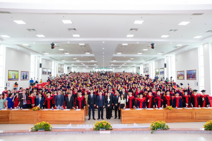 Tân Kỹ sư, Cử nhân Chương trình Việt - Nhật rạng ngời trong Lễ tốt nghiệp tràn đầy niềm vui và kỳ vọng 156