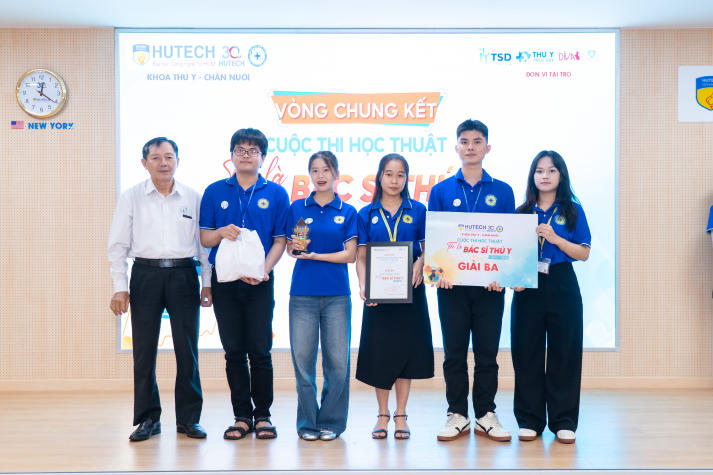 [Video] Sinh viên Khoa Thú y - Chăn nuôi toả sáng bản lĩnh nghề nghiệp tại Chung kết “Tôi là bác sĩ Thú y” 2025 197