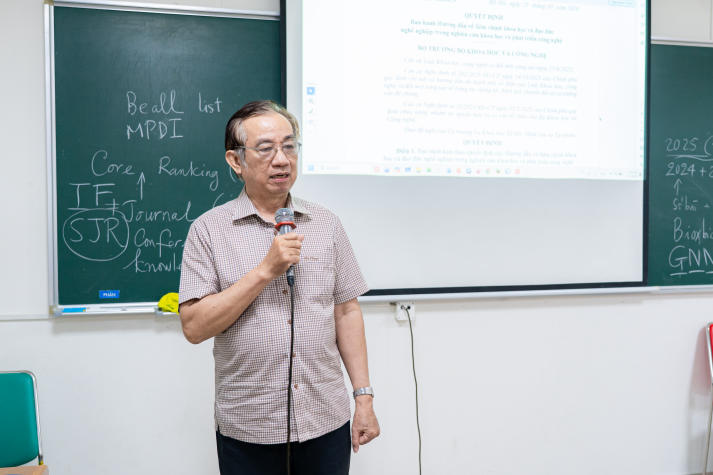 Giảng viên Khoa Công nghệ thông tin nâng cao năng lực viết và công bố nghiên cứu quốc tế 28
