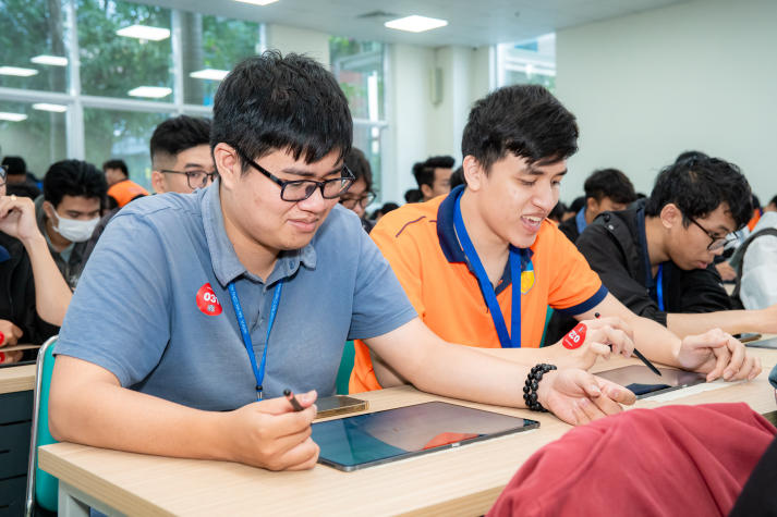 Sinh viên Công nghệ thông tin định hình lộ trình tương lai cùng Duy Luân Dễ Thương 65