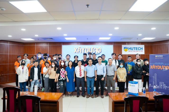Sinh viên Khoa Xây dựng HUTECH tìm hiểu về cách quản lý dự án xây dựng 78