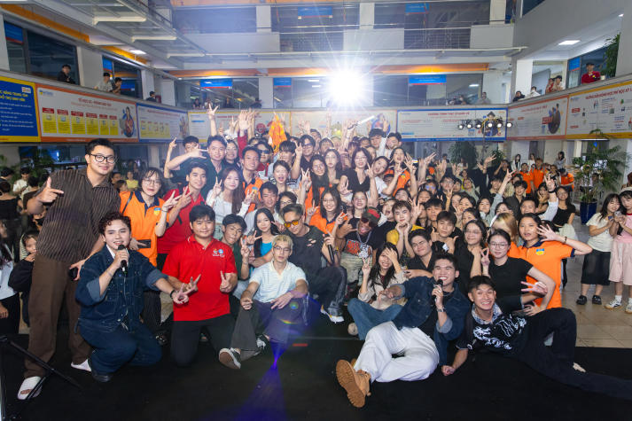 [Video] Cara và DJ The Hotel Lobby khuấy động Keiko Concert 2026 37