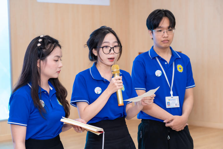 [Video] Sinh viên Khoa Thú y - Chăn nuôi toả sáng bản lĩnh nghề nghiệp tại Chung kết “Tôi là bác sĩ Thú y” 2025 72