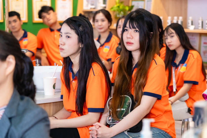 HUTECH Startup Tour 2025: Sinh viên HUTECH trải nghiệm thực tế khởi nghiệp tại Bến Tre 45