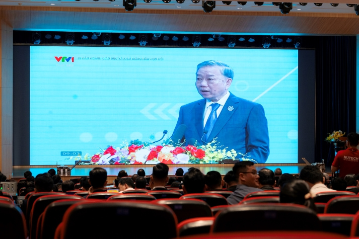 HUTECH opens the 2025-2026 academic year alongside the national celebration of 80 years of Vietnam’s education 34