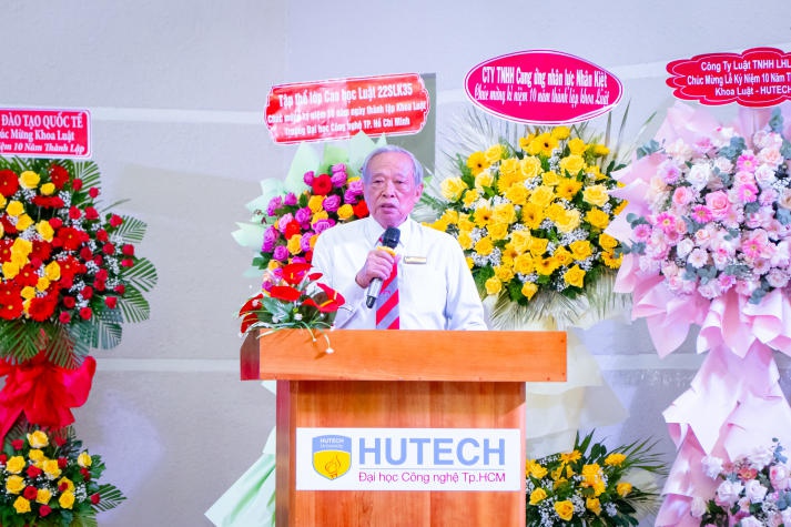 Khoa Luật HUTECH rộn ràng chào đón mốc son 10 năm thành lập 108