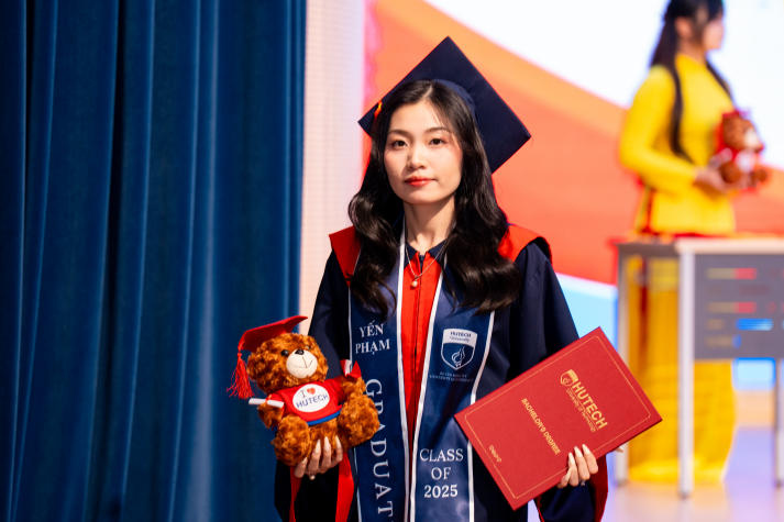 [Video] Từ sàn đấu đến lễ vinh danh: Câu chuyện bản lĩnh của tân khoa HUTECH Nguyễn Phạm Vĩnh Khang 97